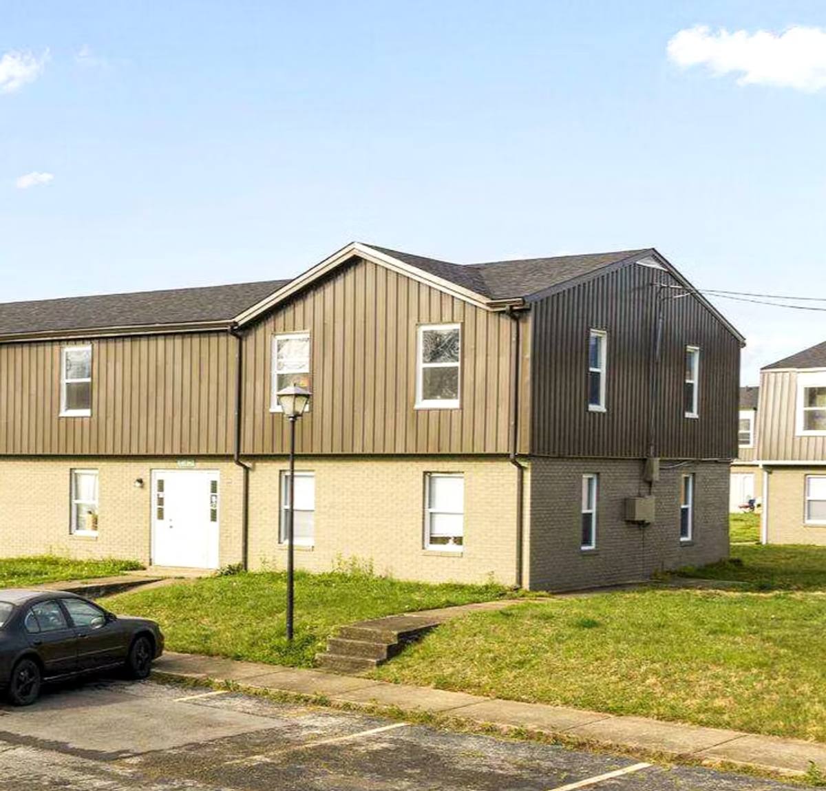 Apartment for rent at 200 Shalimar Dr, Glasgow, KY 42141