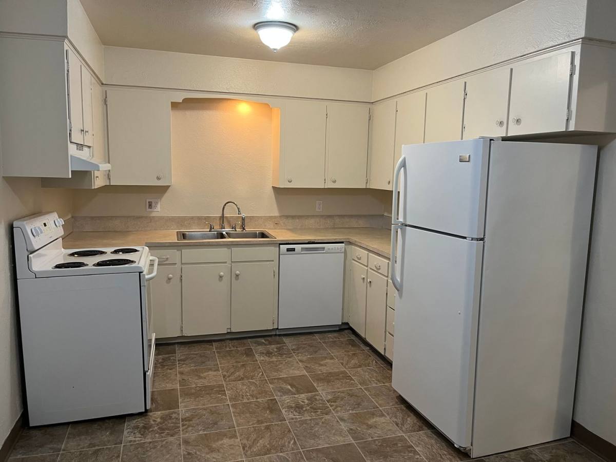 Apartment for rent at 4235 Fir Rest Way NE, Salem, OR 97301