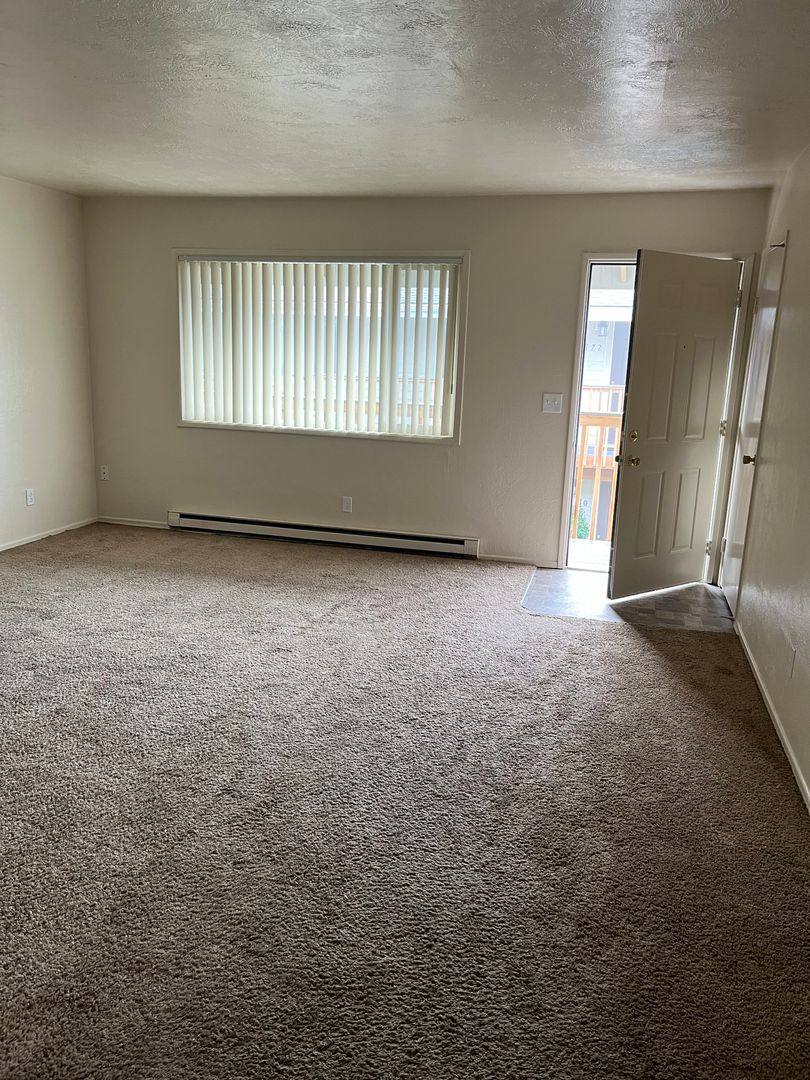 Apartment for rent at 4235 Fir Rest Way NE, Salem, OR 97301