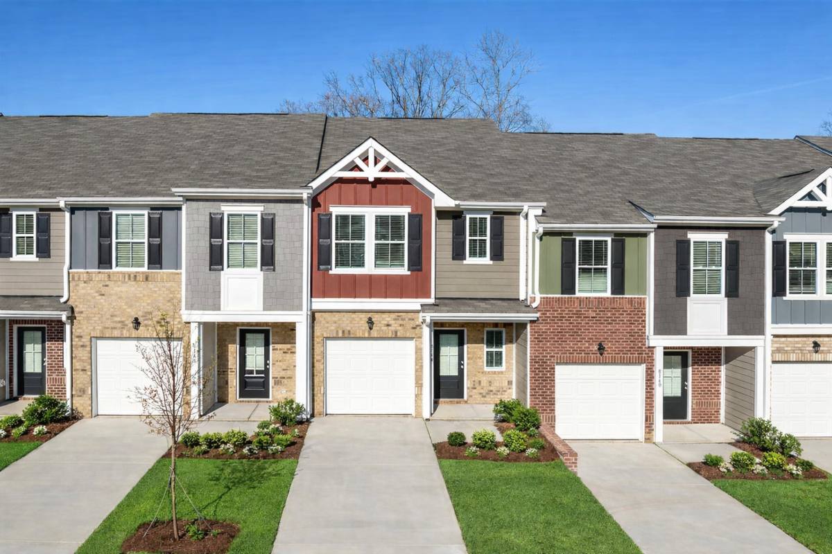 Townhouse for rent at Mintworth Commons, 8204 Mintworth Links Lane, Matthews, NC 28105