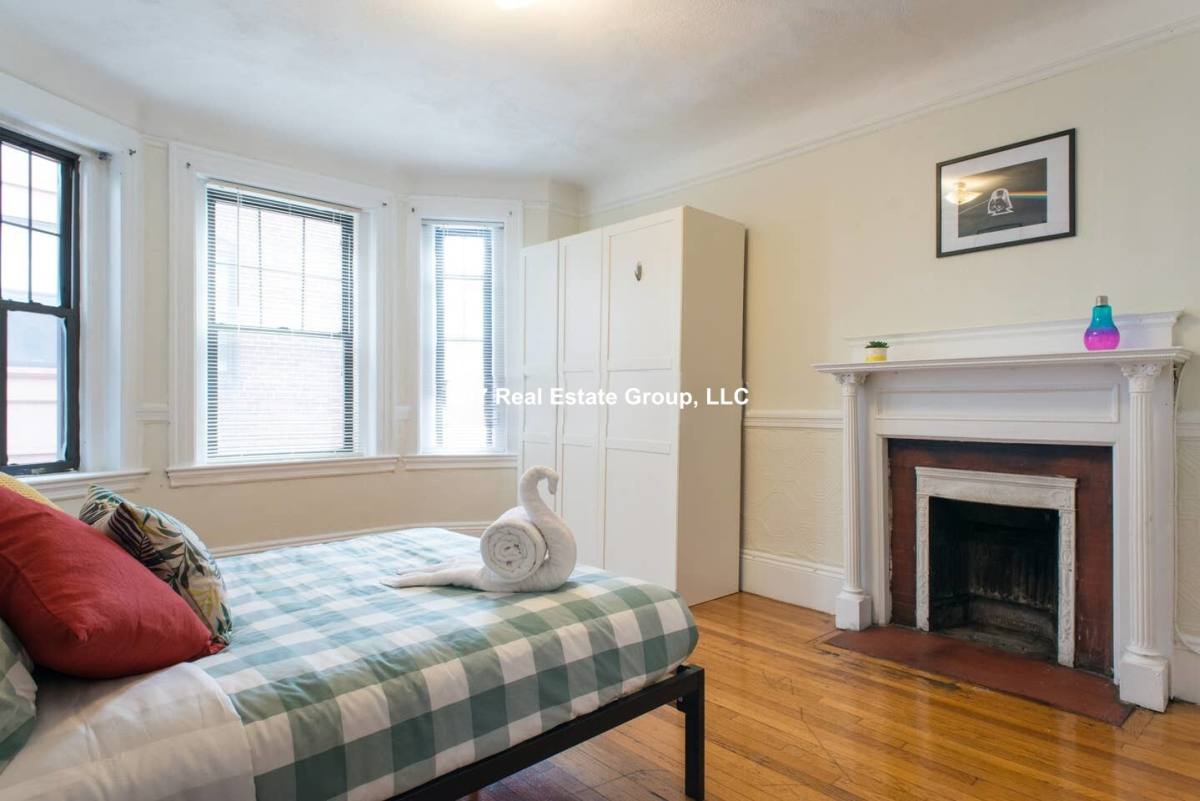 Apartment for rent at 48 Babcock St #O2, Brookline, MA 02446
