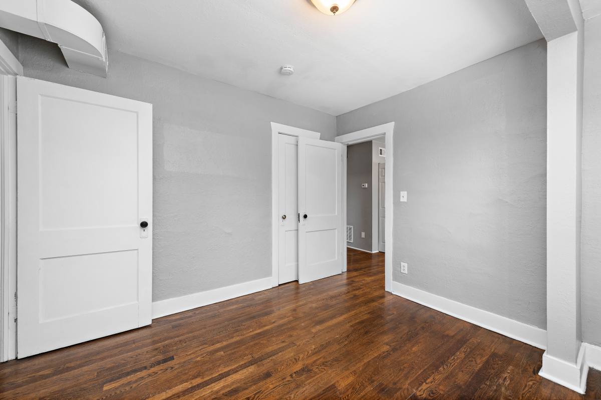 Apartment for rent at 201 W 38th St, Kansas City, MO 64111