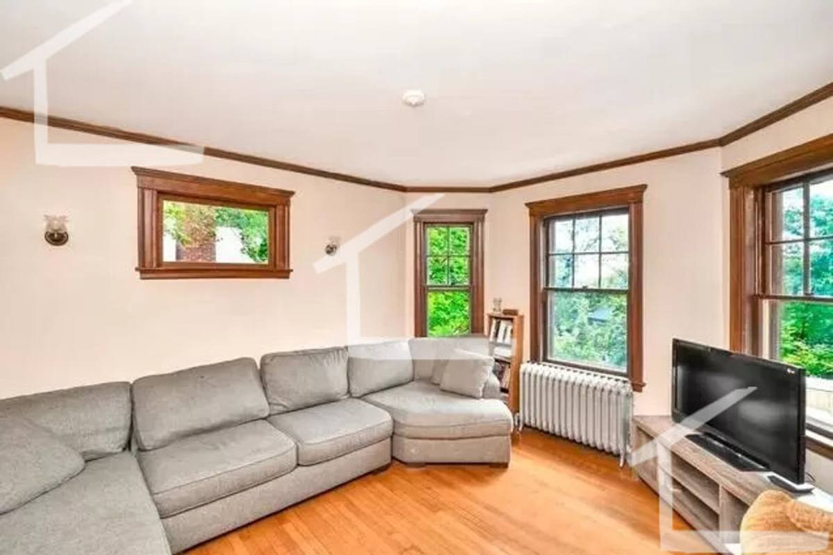 Apartment for rent at 105 Colbourne Crescent #2, Brookline, MA 02445