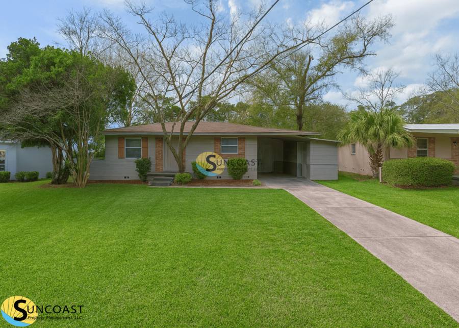 House for rent at 10310 Briarcliff Rd E, Jacksonville, FL 32218