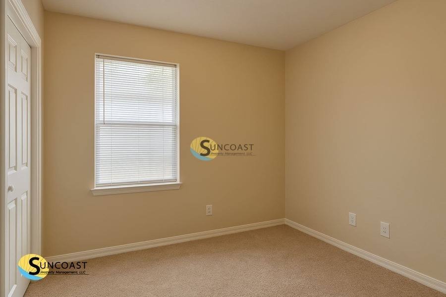 House for rent at 10310 Briarcliff Rd E, Jacksonville, FL 32218