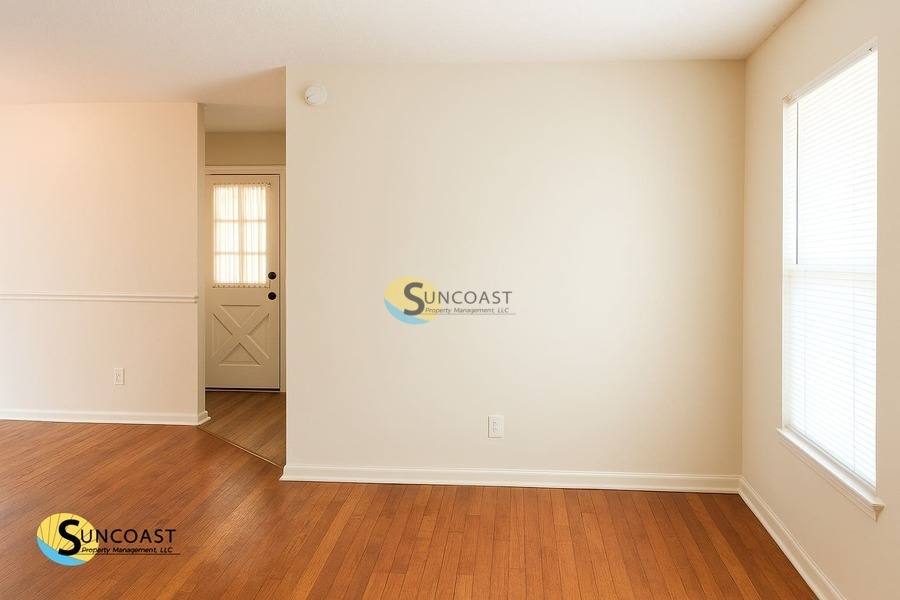 House for rent at 10310 Briarcliff Rd E, Jacksonville, FL 32218