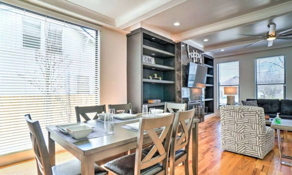 House for rent at 1732 22nd Ave N, Nashville, TN 37208