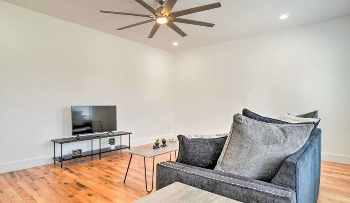 House for rent at 1732 22nd Ave N, Nashville, TN 37208
