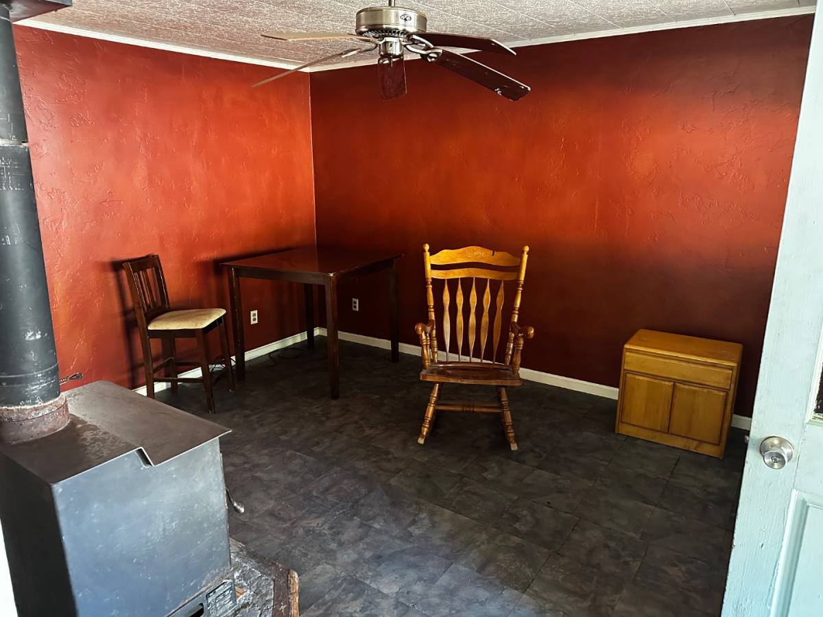 House for rent at 21 Dorothy Way #21, Bridgeville, CA 95526