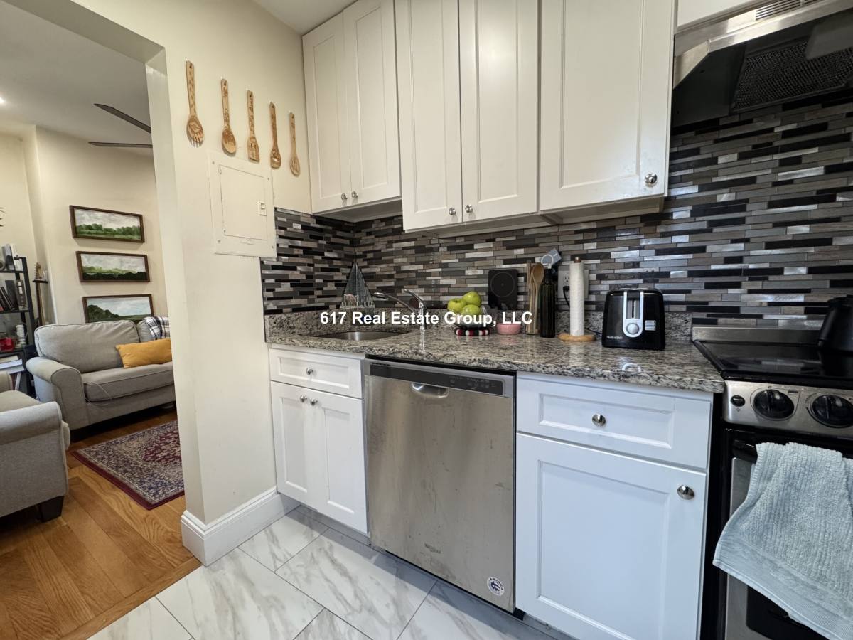 Apartment for rent at 47 Cameron St #2, Brookline, MA 02445
