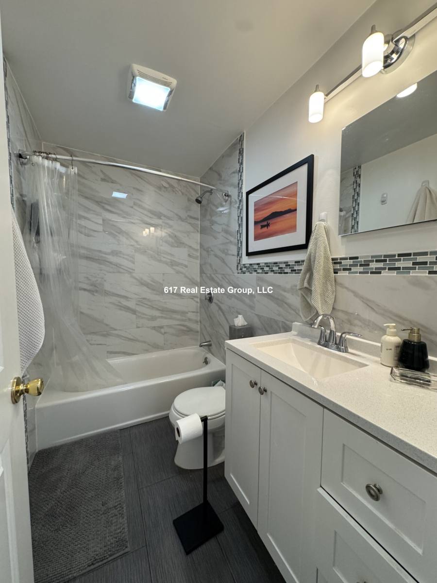 Apartment for rent at 47 Cameron St #2, Brookline, MA 02445