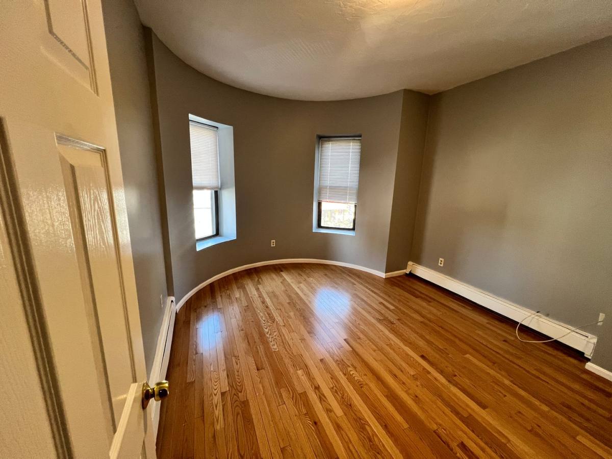 Apartment for rent at 3146-3150 Washington St, Jamaica Plain, MA 02130