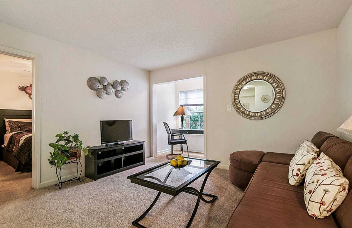 Apartment for rent at 3401 Edenborn, Metairie, LA 70002