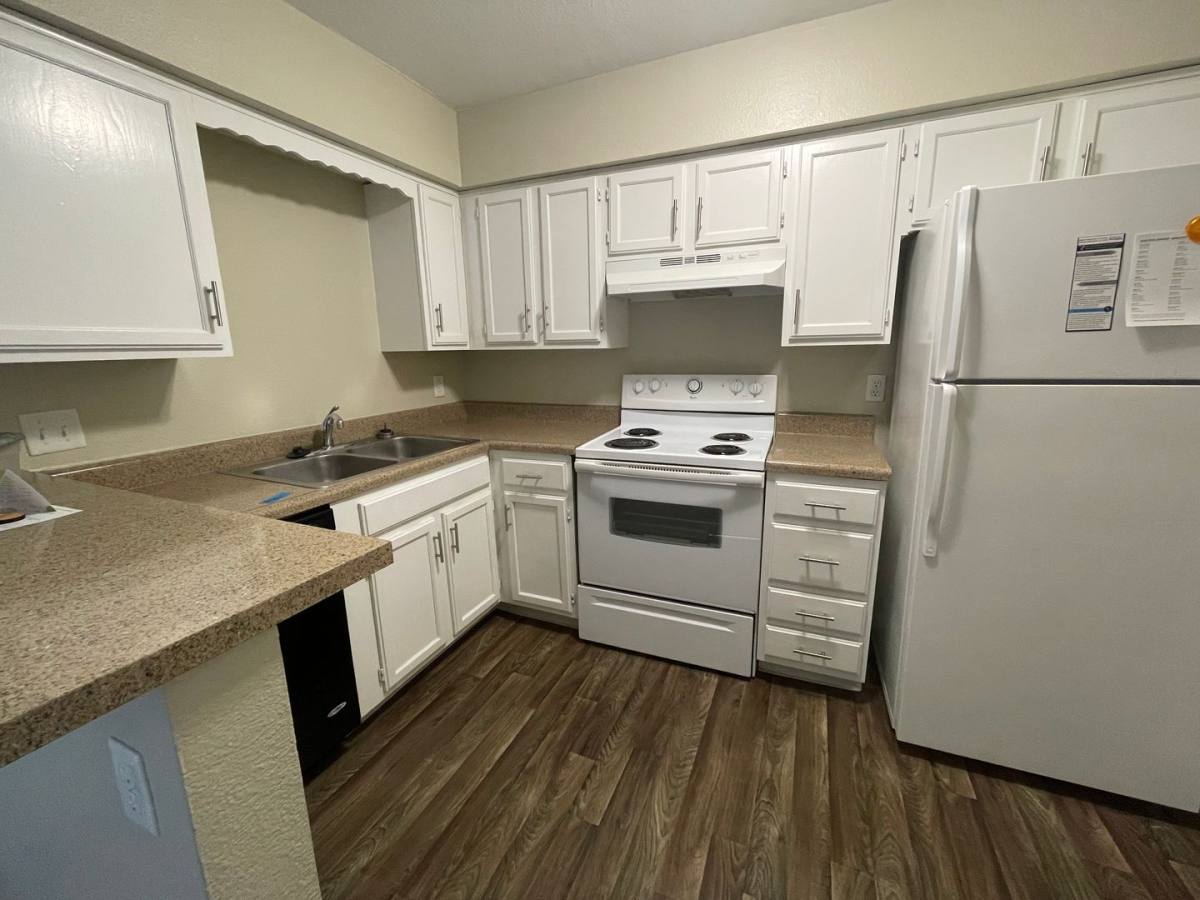 Apartment for rent at 7620 Shawnee Mission Parkway, Mission, KS 66202