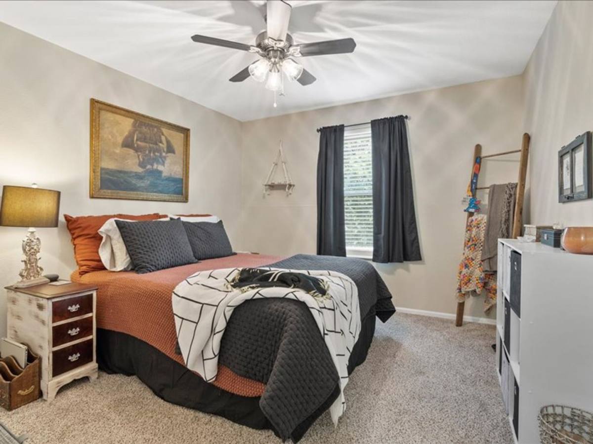 Apartment for rent at 7620 Shawnee Mission Parkway, Mission, KS 66202