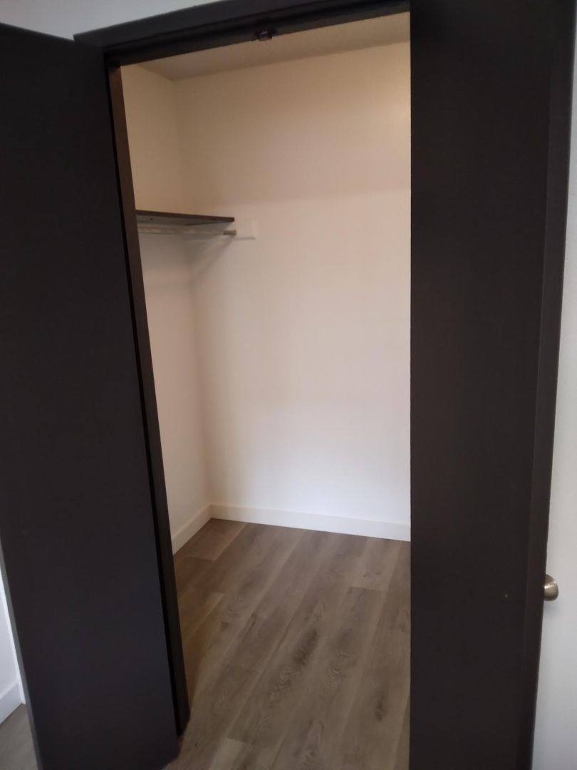 Apartment for rent at 12201 Ambaum Blvd SW, Seattle, WA 98146