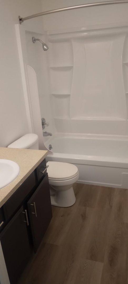 Apartment for rent at 12201 Ambaum Blvd SW, Seattle, WA 98146