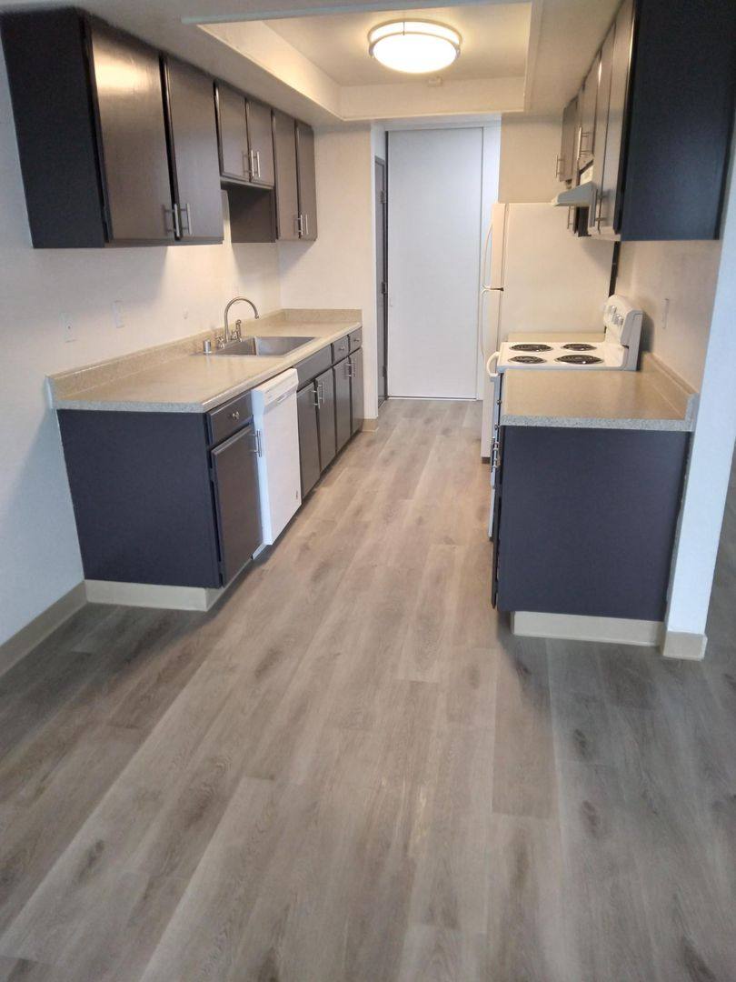 Apartment for rent at 12201 Ambaum Blvd SW, Seattle, WA 98146