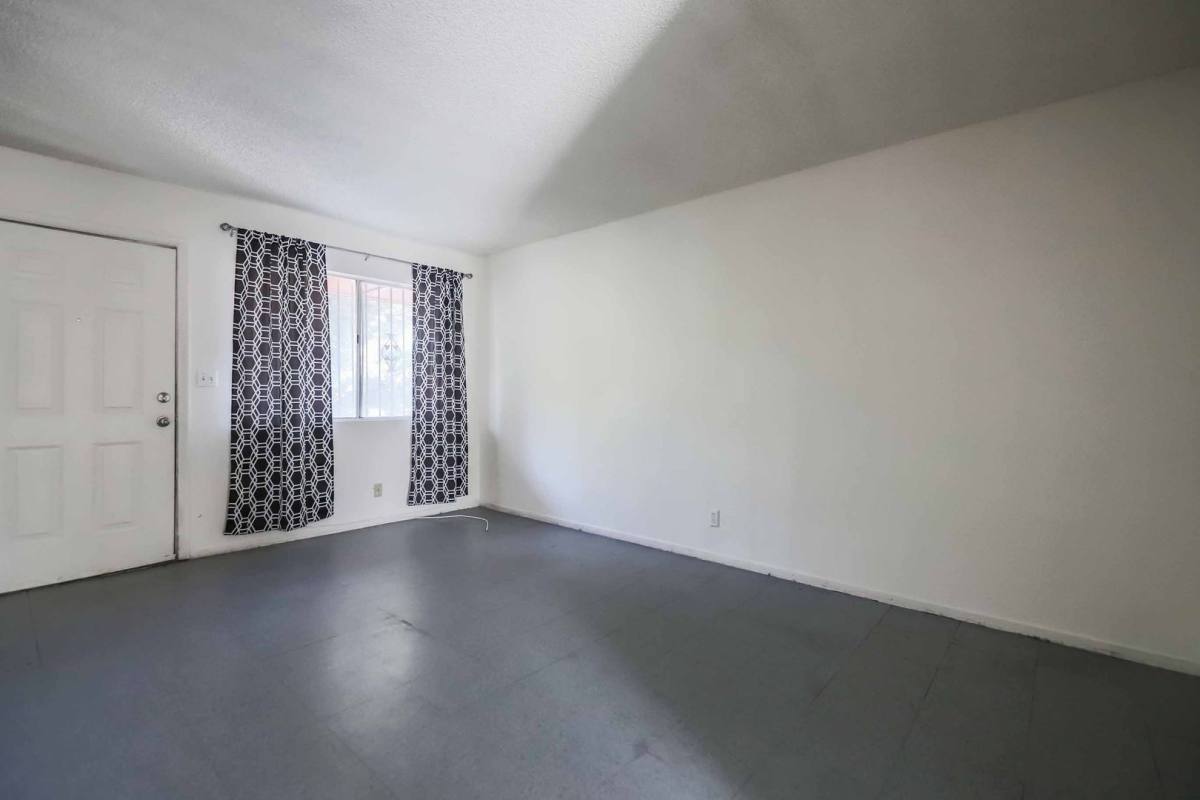 Apartment for rent at 1400 & 1404 E Mesquite Ave, Las Vegas, NV 89101
