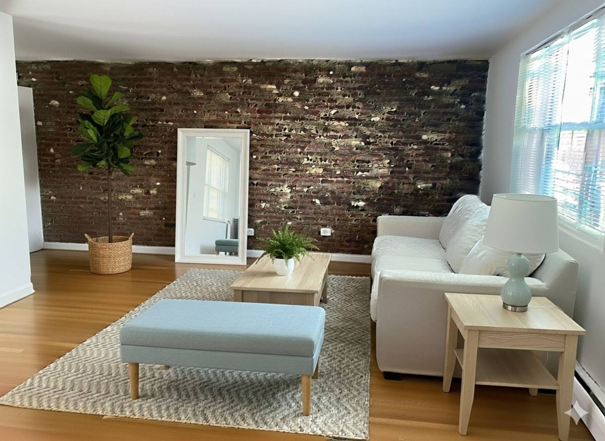 430 E Lancaster Ave, Wayne, PA 19087