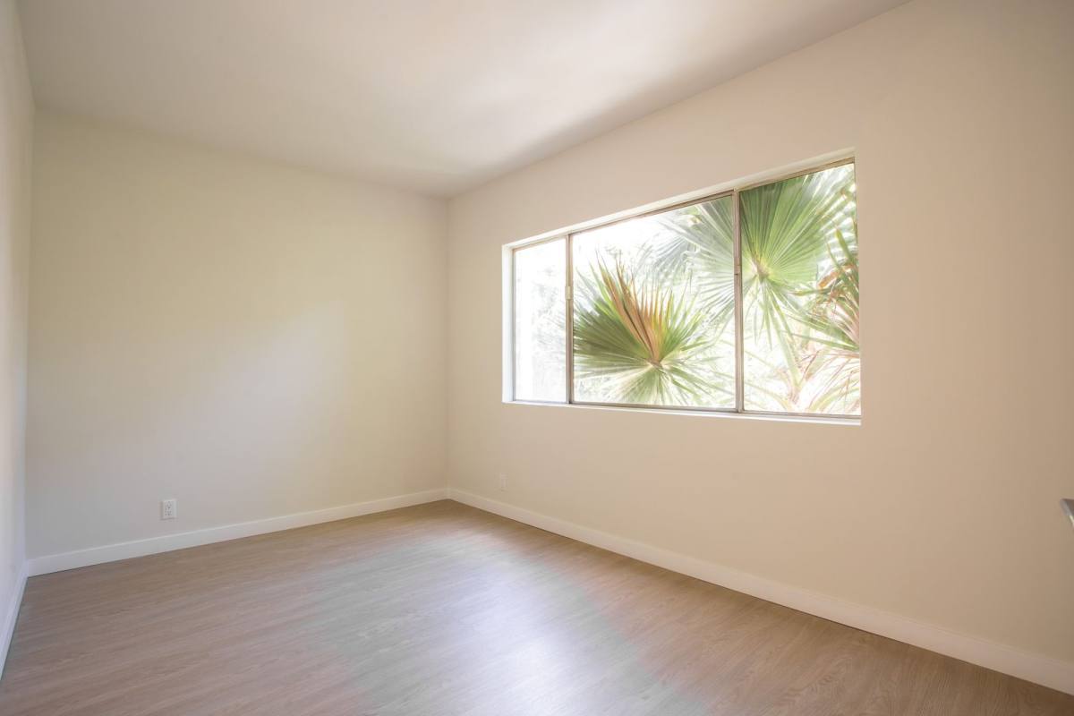 Apartment for rent at 1811 Tamarind Ave, Los Angeles, CA 90028
