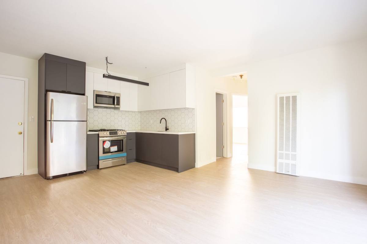 Apartment for rent at 1811 Tamarind Ave, Los Angeles, CA 90028