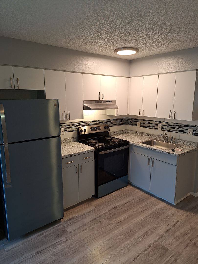 Apartment for rent at 7525 83rd St N, Seminole, FL 33777
