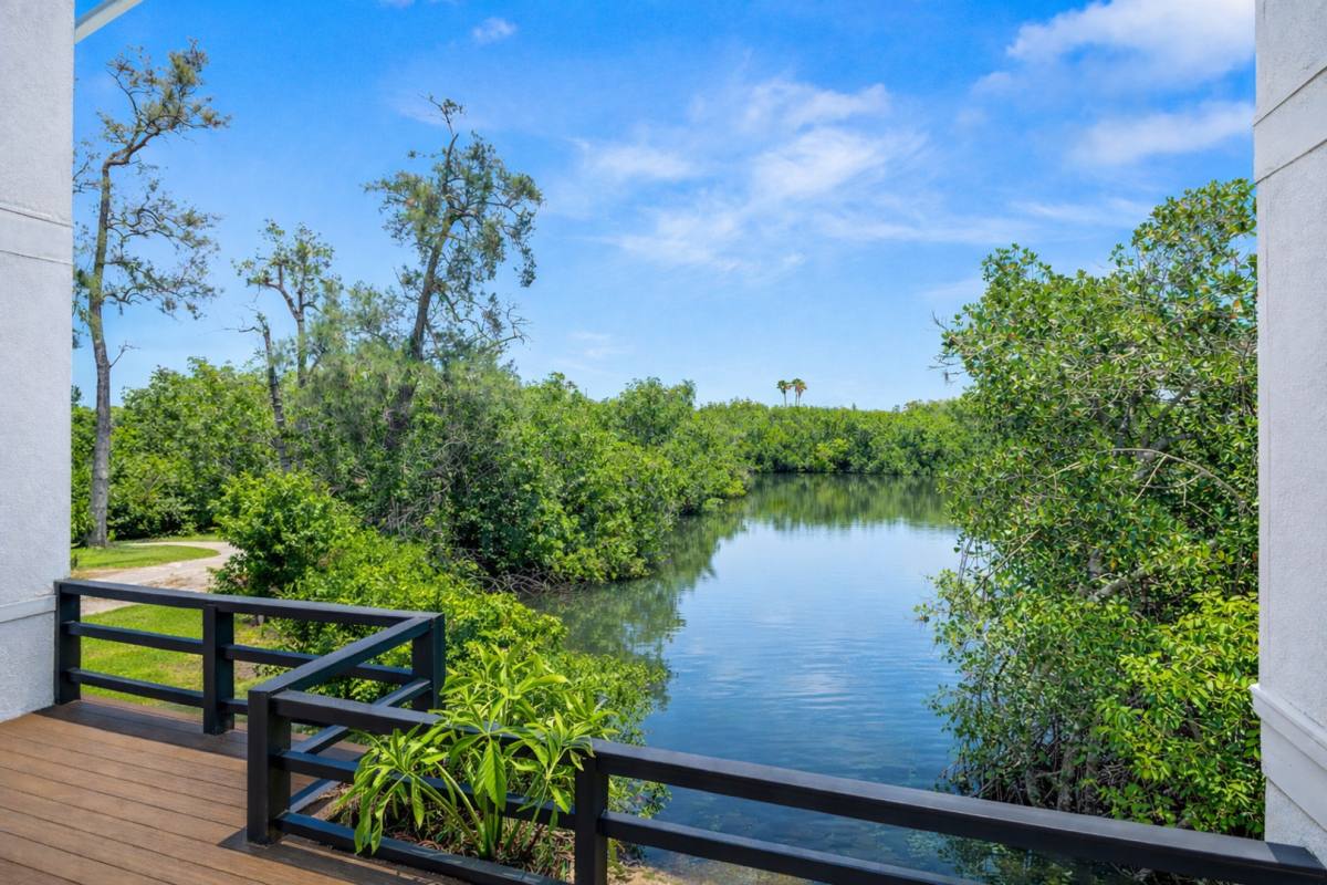 Apartment for rent at 7525 83rd St N, Seminole, FL 33777