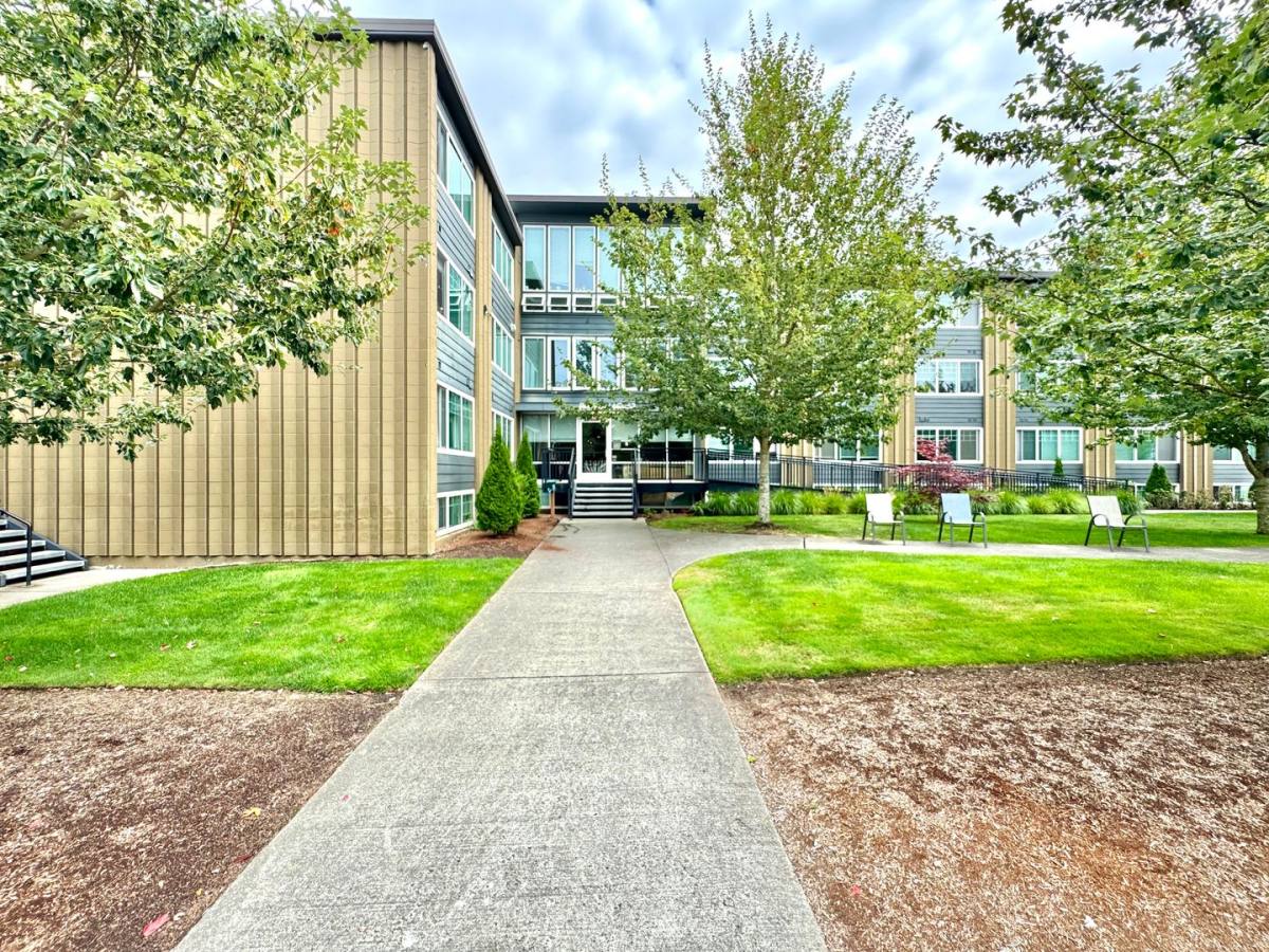 Apartment for rent at 3515 Hoyt Ave, Everett, WA 98201