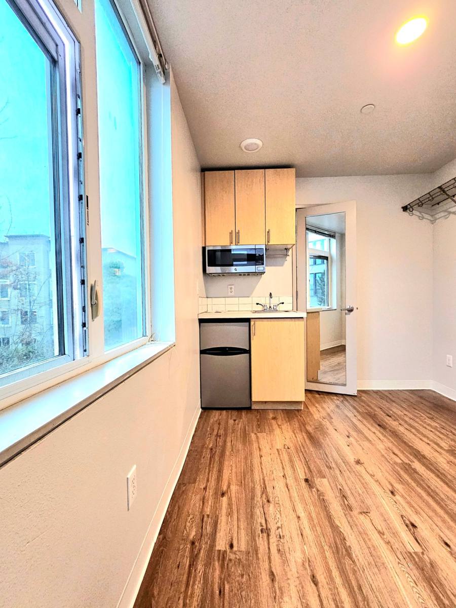Apartment for rent at 8727 Phinney Ave N, Seattle, WA 98103