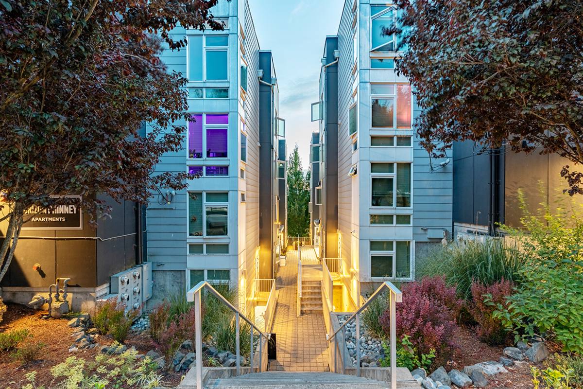 Apartment for rent at 8727 Phinney Ave N, Seattle, WA 98103