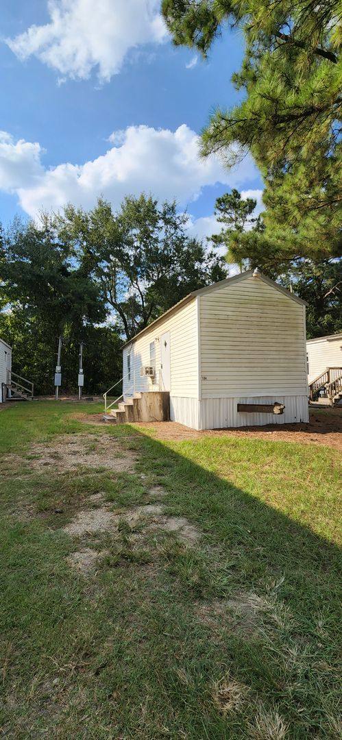 Apartment for rent at 861 Mount Carmel Rd, Lufkin, TX 75904