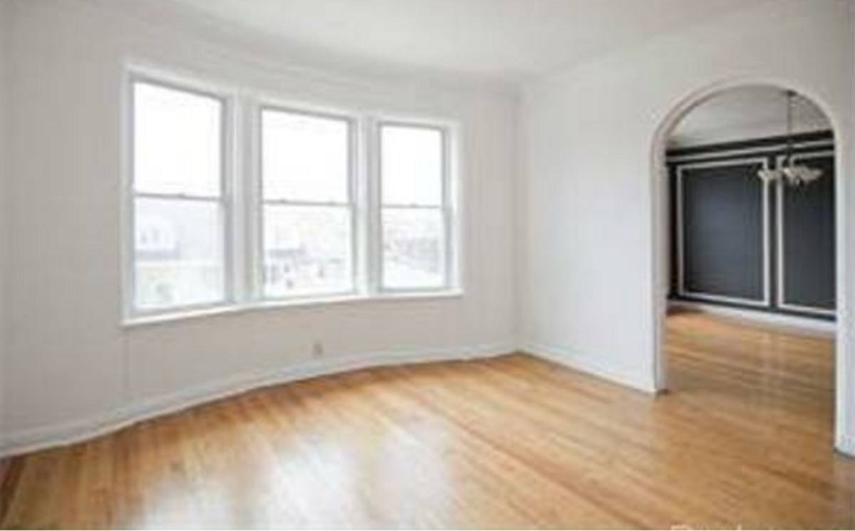 Apartment for rent at 10210 Byron St, Detroit, MI 48202