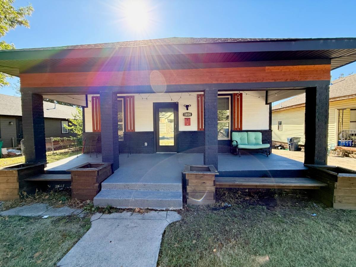 House for rent at 1808 NW 8th St Justin, Oklahoma City, OK 73106