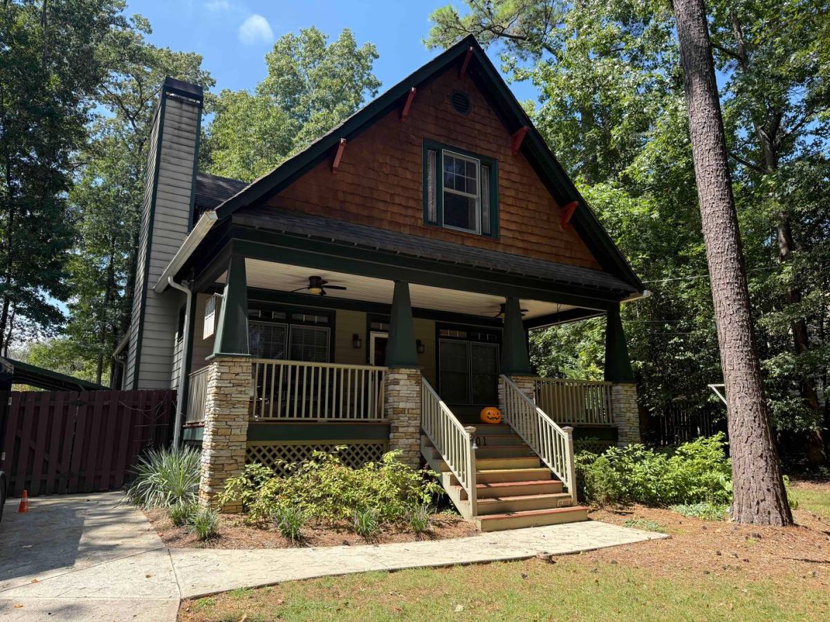 House for rent at 1301 Peachcrest Rd, Decatur, GA 30032