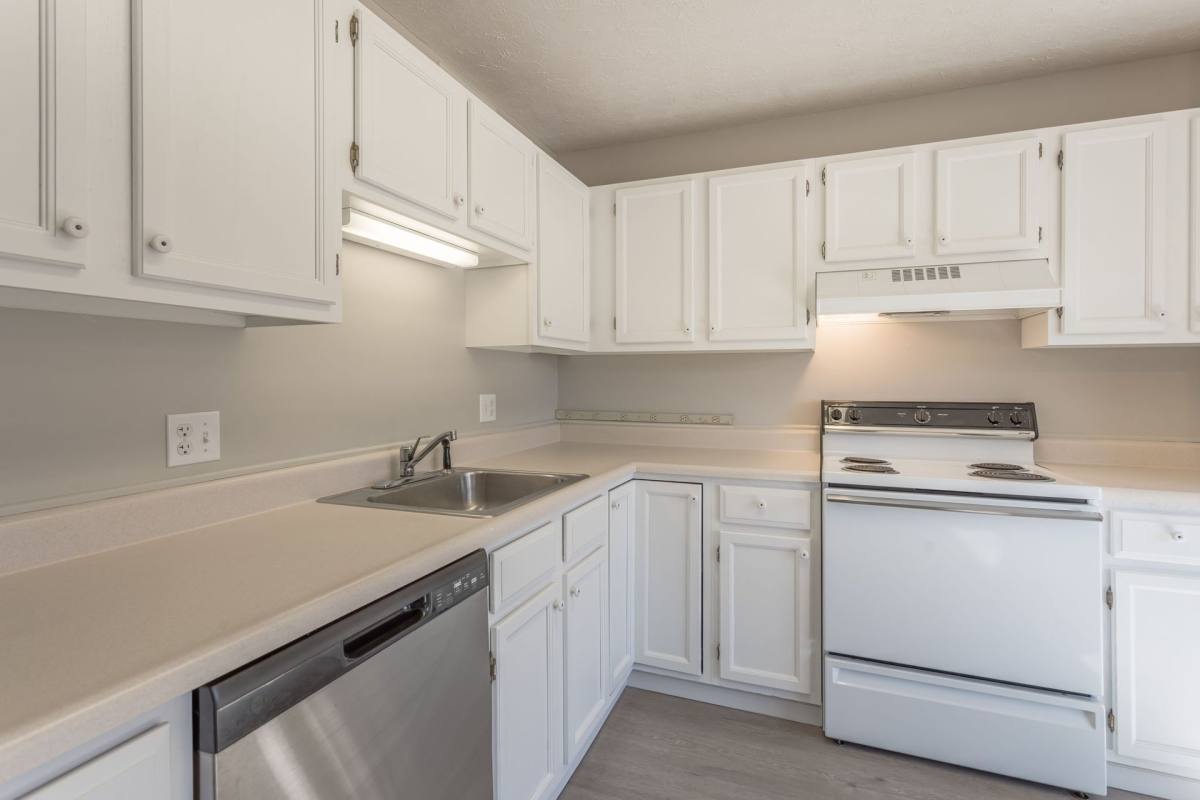 Apartment for rent at 6137 Patriot Dr, Ontario, NY 14519