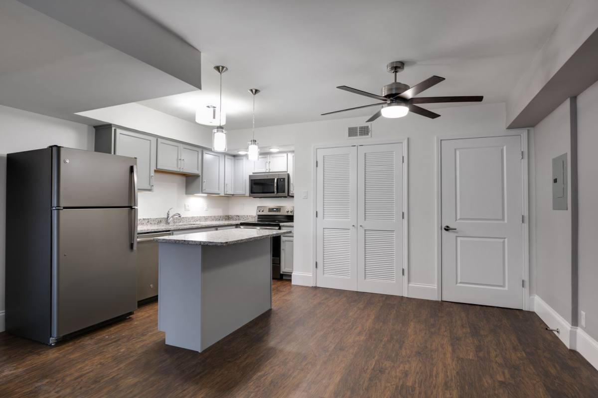 Apartment for rent at 631 Broadmoor Dr, Chesterfield, MO 63017