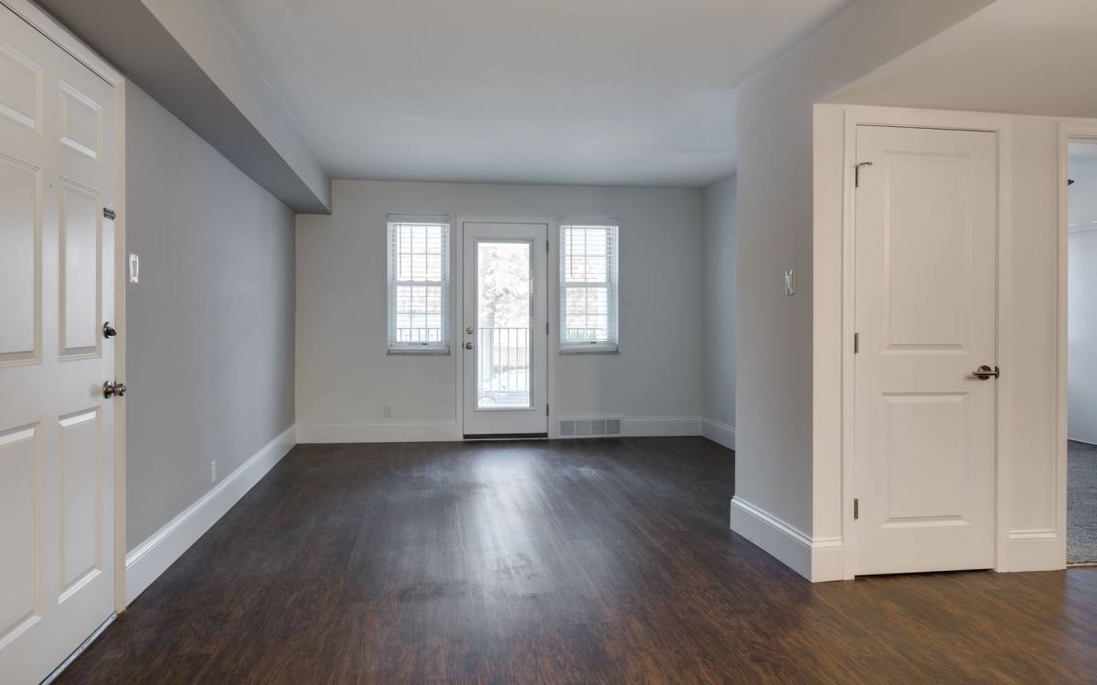 Apartment for rent at 631 Broadmoor Dr, Chesterfield, MO 63017