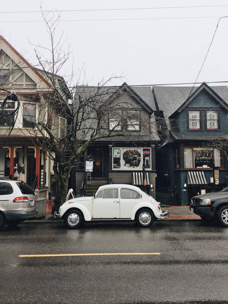 Apartment for rent at 2330 NW Raleigh St, Portland, OR 97210