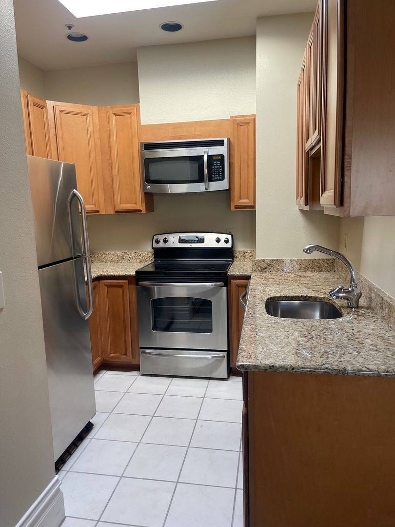 Condo for rent at 1042 Spruce, Boulder, CO 80302