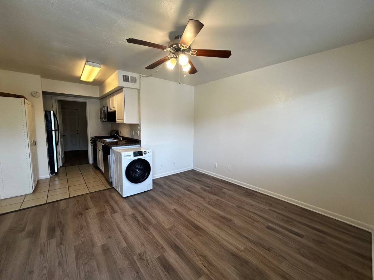 Apartment for rent at 1010 W 23rd St #10, Austin, TX 78705