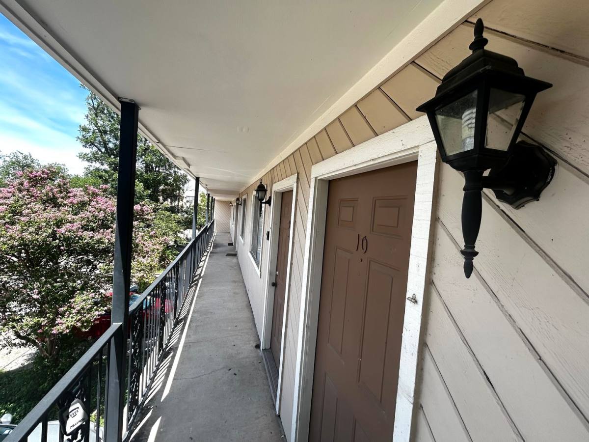 Apartment for rent at 1010 W 23rd St #10, Austin, TX 78705
