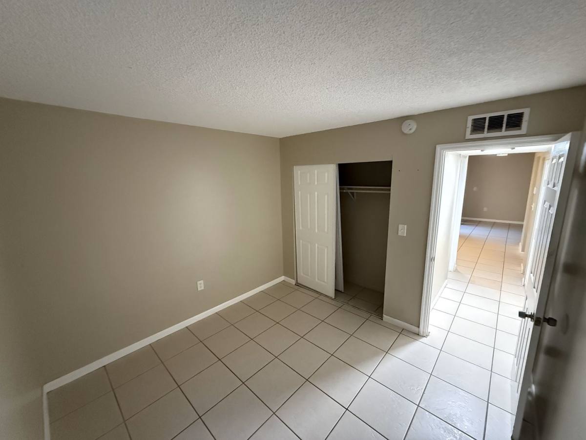 Apartment for rent at 1915 Braman Ave, Fort Myers, FL 33901