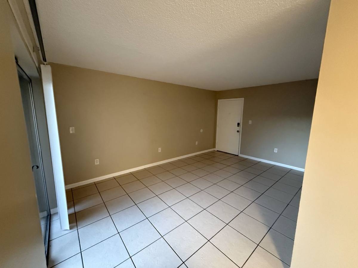 Apartment for rent at 1915 Braman Ave, Fort Myers, FL 33901