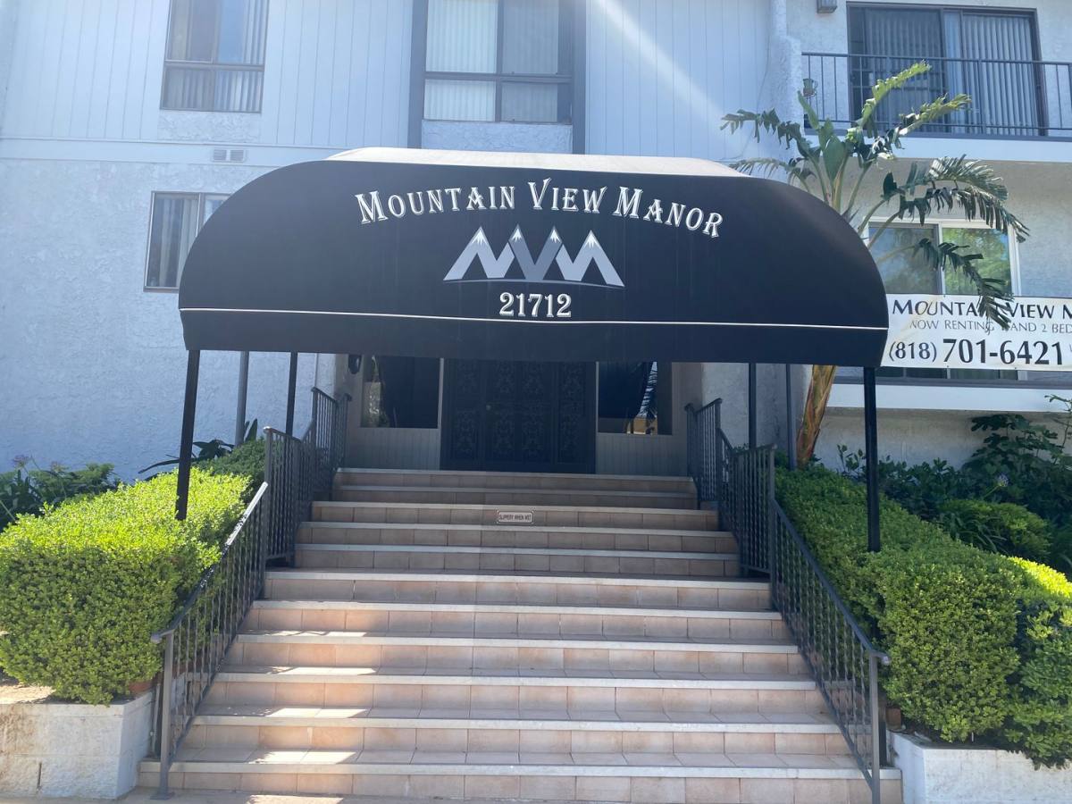 Apartment for rent at 21700 - 21734 Septo St, Chatsworth, CA 91311
