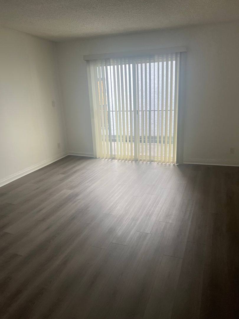 Apartment for rent at 21700 - 21734 Septo St, Chatsworth, CA 91311