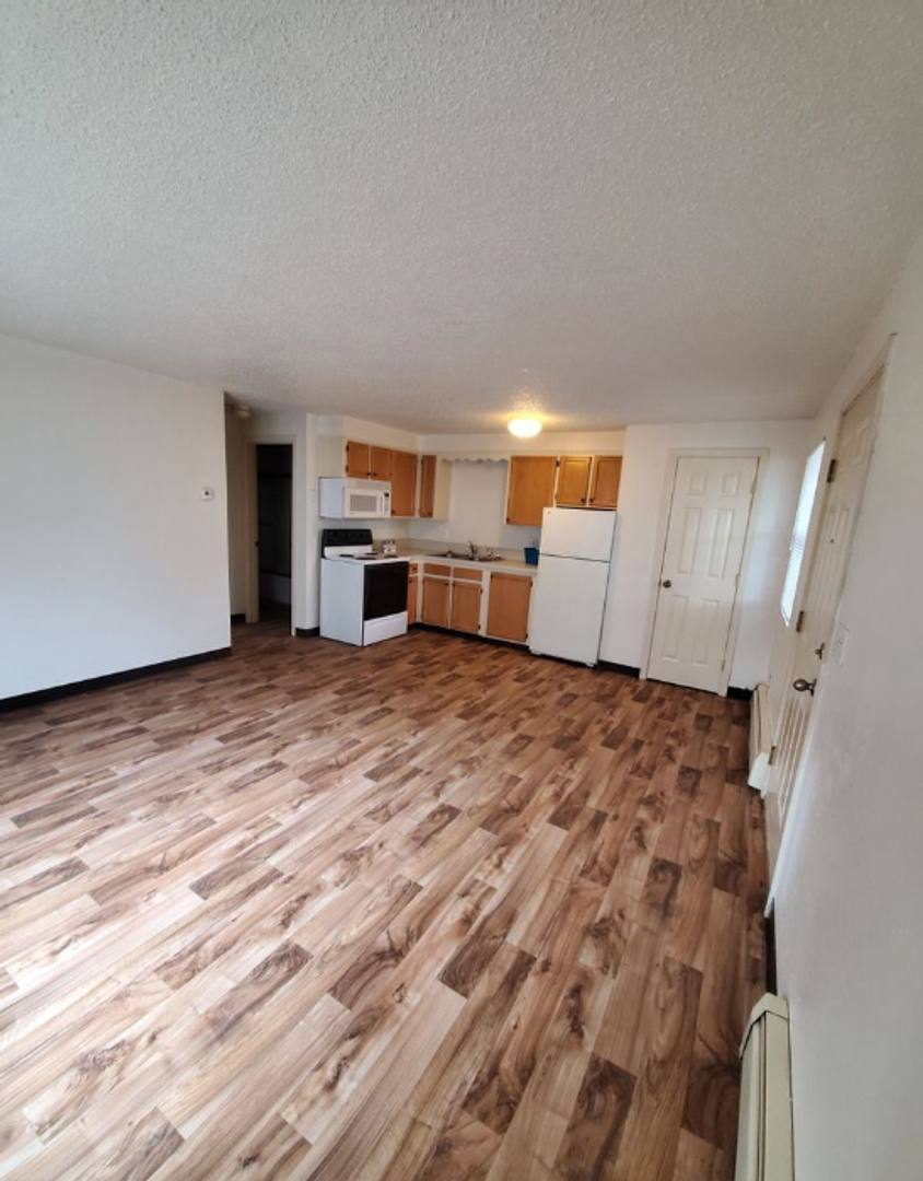 Apartment for rent at 2522 Simpson St SE, Salem, OR 97301