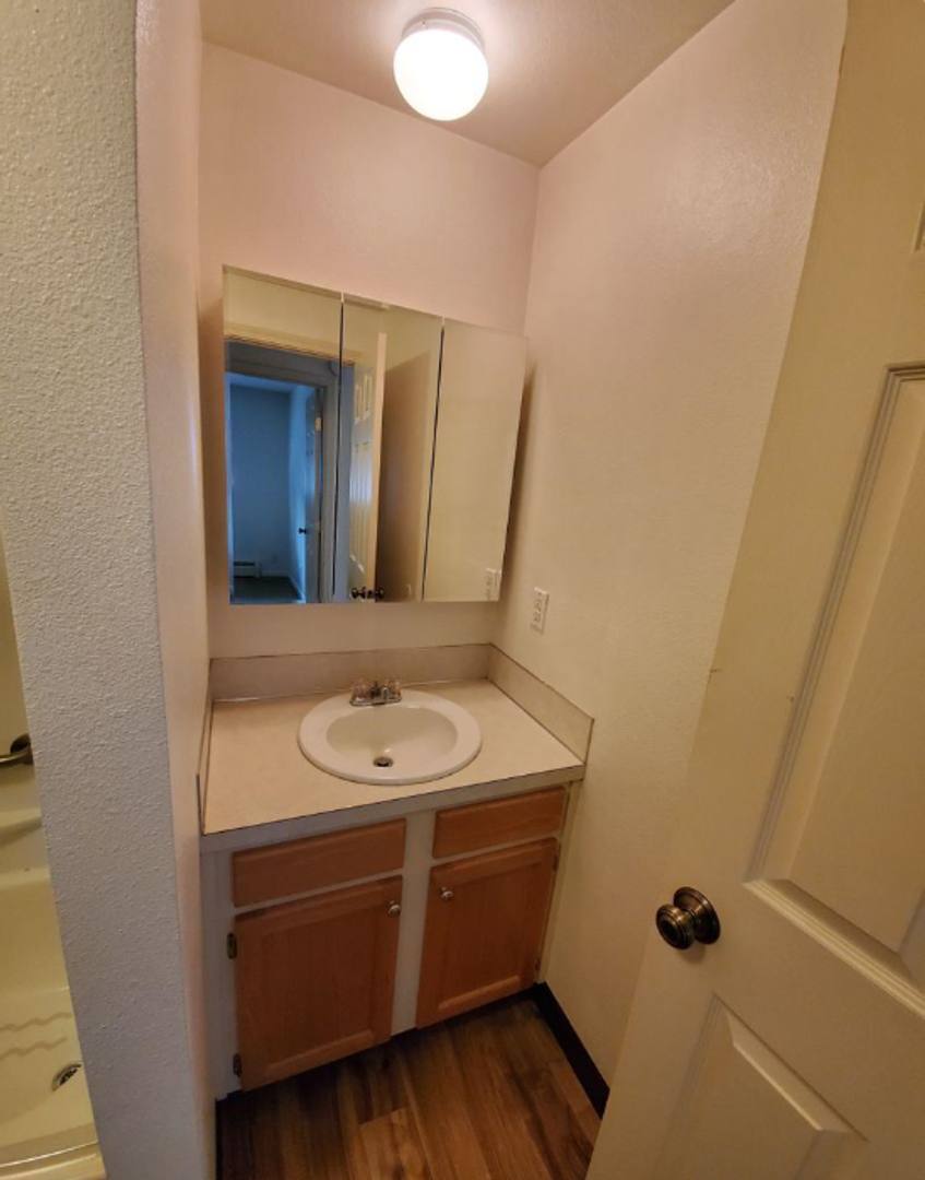 Apartment for rent at 2522 Simpson St SE, Salem, OR 97301