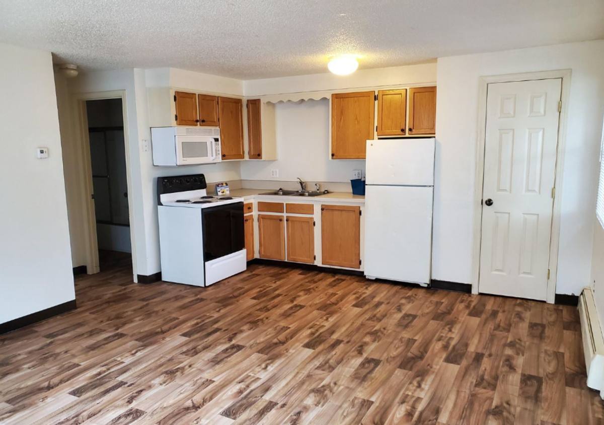 Apartment for rent at 2522 Simpson St SE, Salem, OR 97301