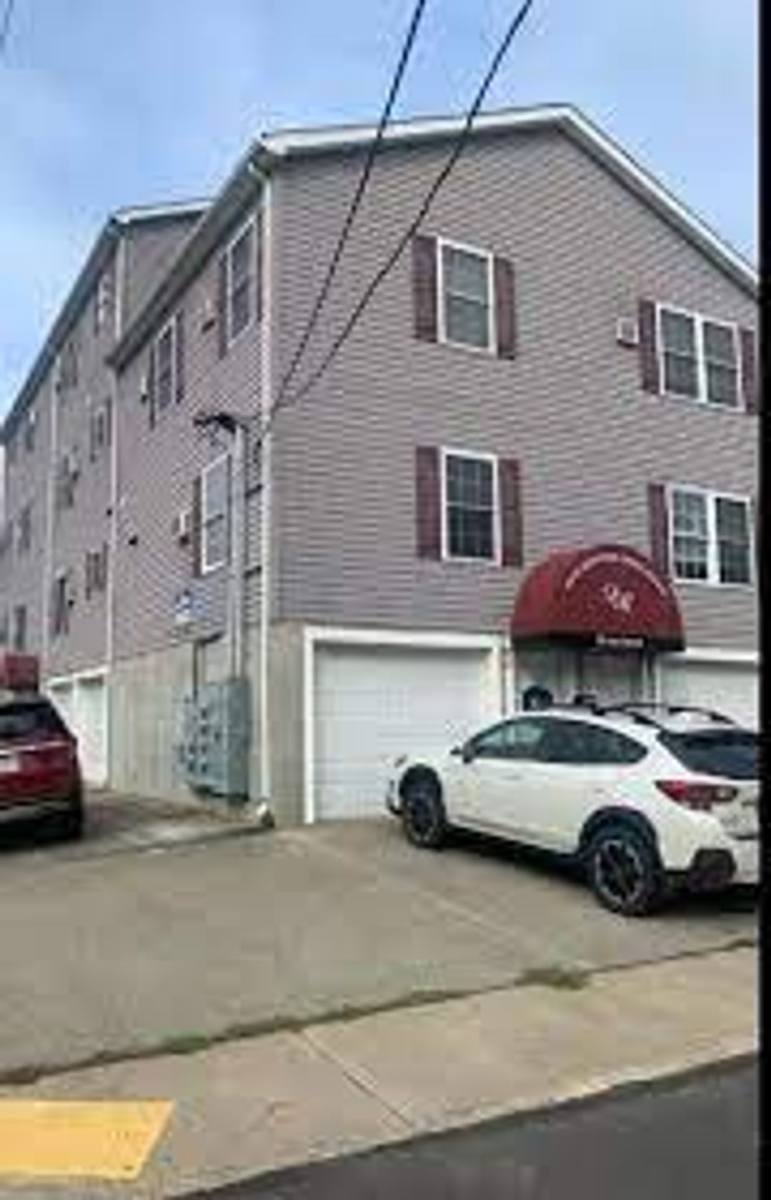 Apartment for rent at 79 Ash St, California, PA 15419